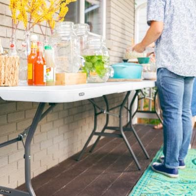 ¿Necesitas una mesa que ocupe espacio para cocinar, comer, trabajar o estudiar? Esta es la mesa que buscas - Lifetime