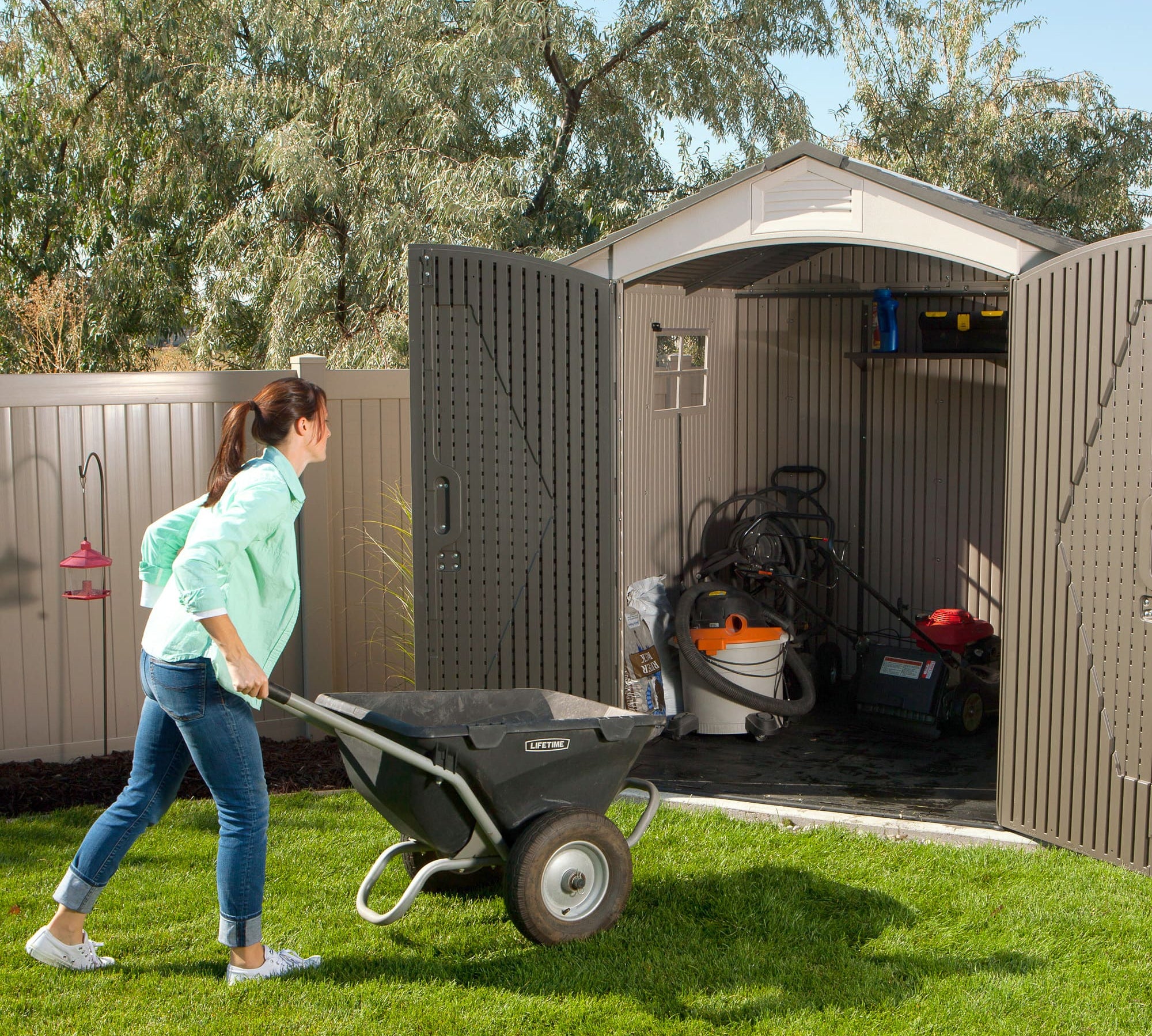 Transforma tu caseta de jardín en el espacio multiusos que siempre soñaste - Lifetime