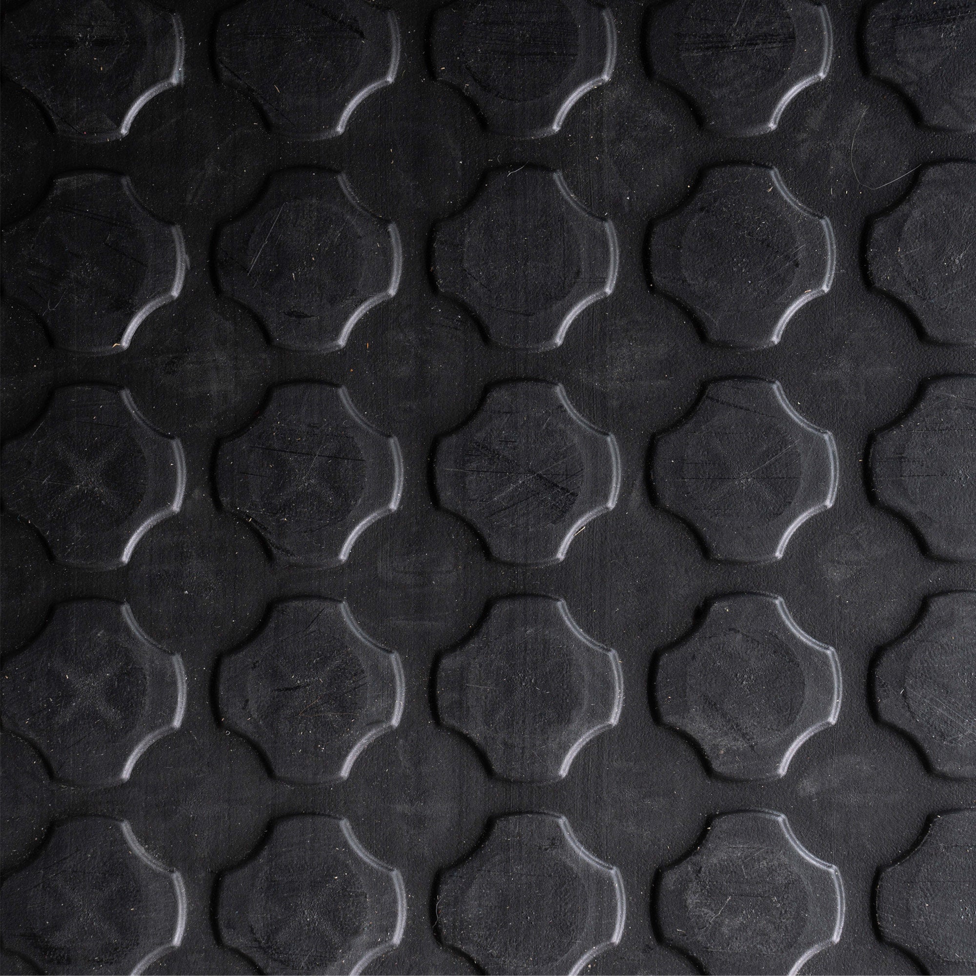 Galpão de jardim com piso e janelas 11 m2 - 92310