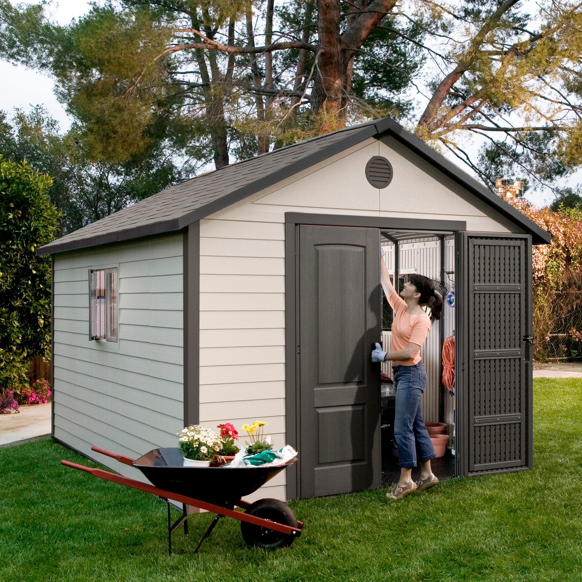 Caseta de jardín con suelo y ventanas 11 m2 - 92310 - Lifetime